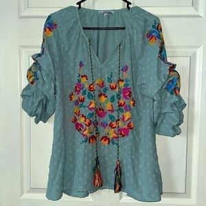 See And Be Seen Blue Embroidered Floral Blouse Sz. M